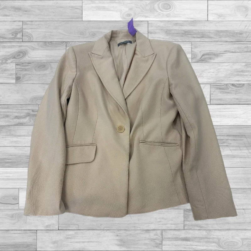 women's coats for those who refuse to compromise on styleCream Blazer Ann Taylor, Size 8