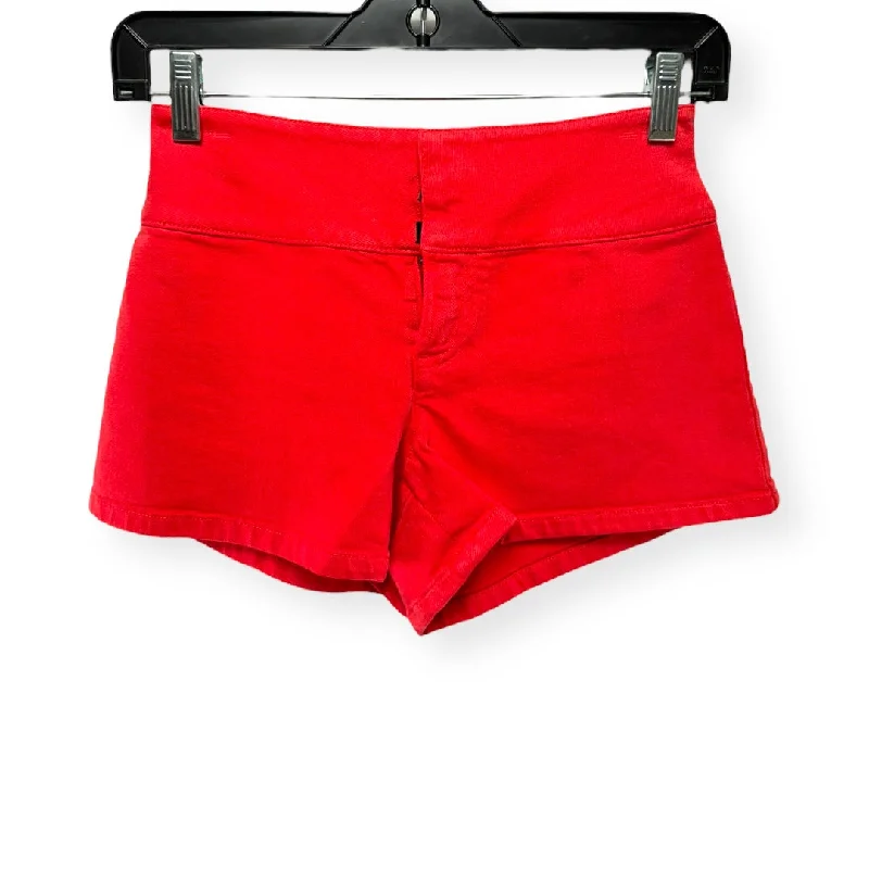 women's timeless shortsRed Shorts Alice + Olivia, Size 0