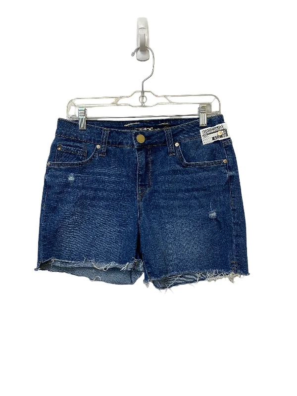 women's casual day shortsBlue Denim Shorts Seven 7, Size 4