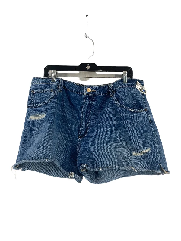 women's elegant shortsBlue Denim Shorts No Boundaries, Size 20