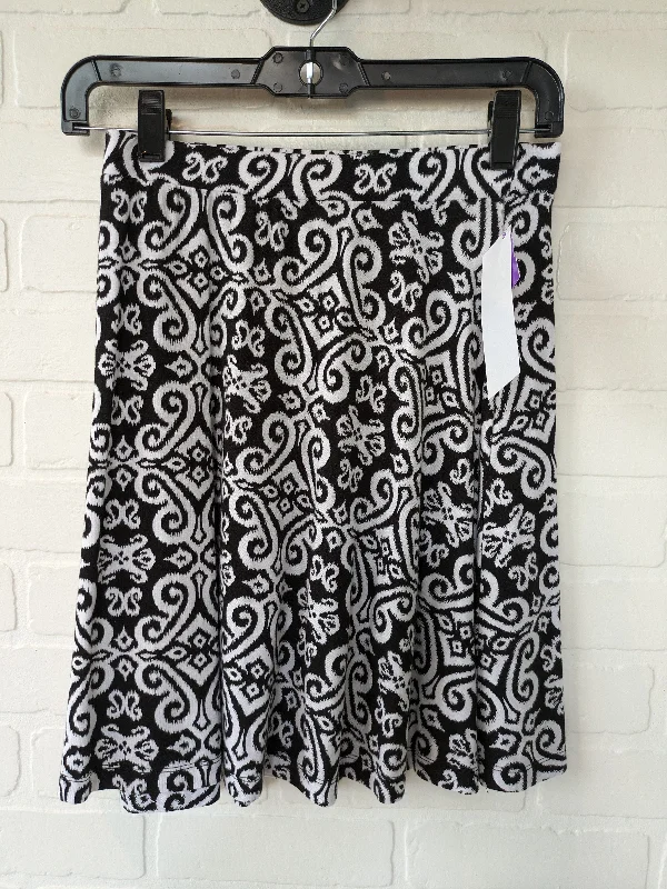 women's elegant skater skirtsBlack & White Skirt Mini & Short Caslon, Size 8