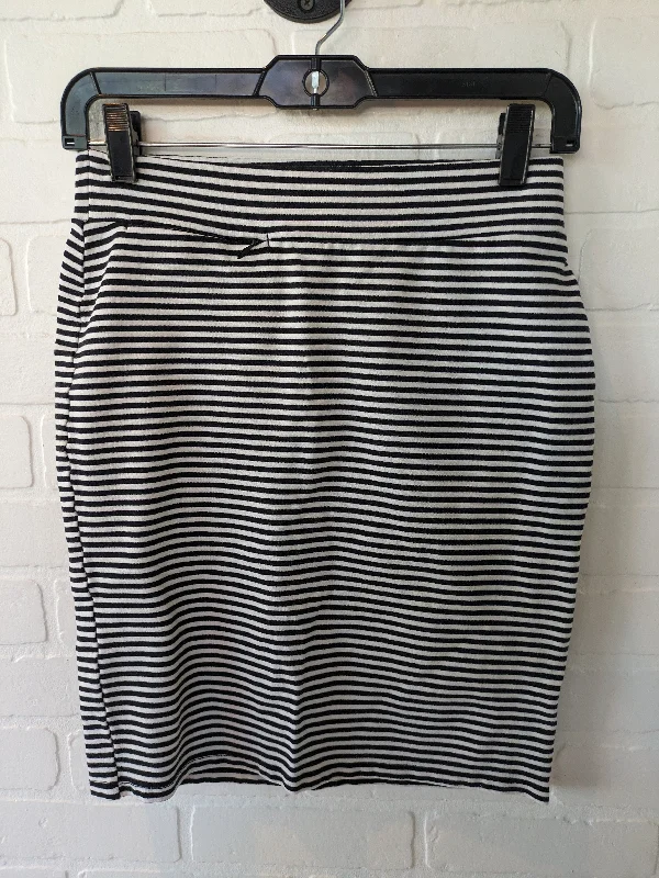 women's handmade casual skirtsBlack & White Skirt Mini & Short Toad & Co, Size 2