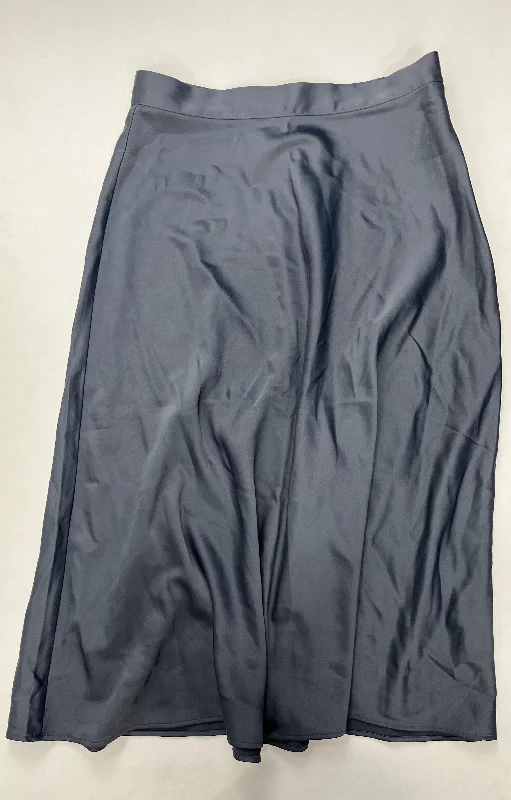 women's retro denim skirtsGrey Skirt Midi H&m, Size 6