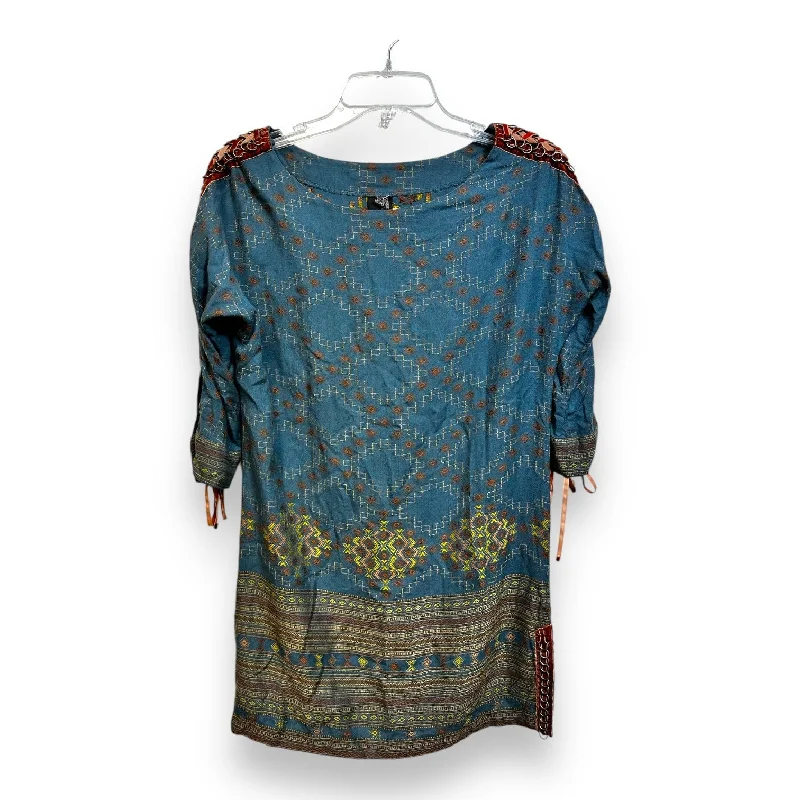 women's tops for those who want to create outfits that are both trendy and timelessTop Short Sleeve By Free People In Blue, Size: Xs