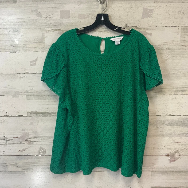 women's tops for those who want to add a pop of color to their outfitsTop Short Sleeve By Liz Claiborne In Green, Size: 2x